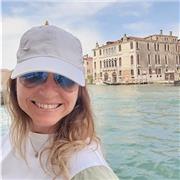 Offro lezioni private o online a bambini e ragazzi.Specializzata in aiuto compiti DSA